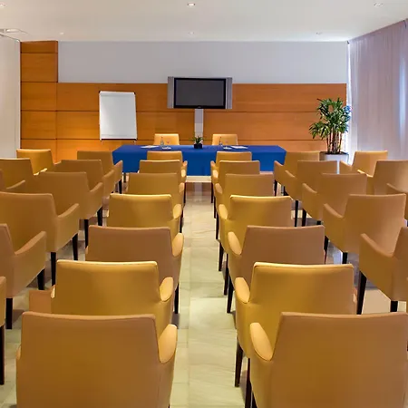 Rh バイレン パルク ホテル ガンディア