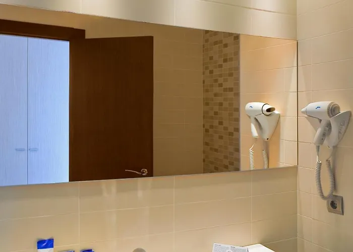 Ξενοδοχείο Rh Bayren Parc 4*